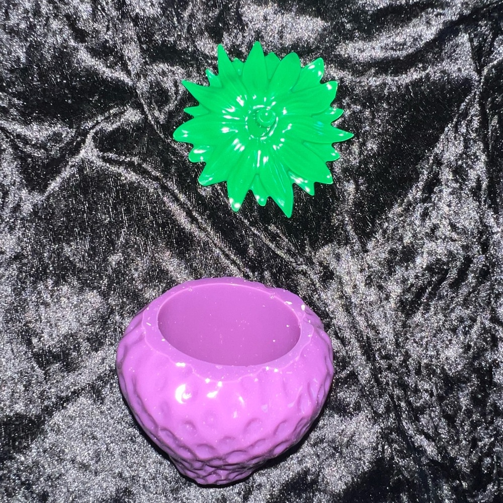 Purple Wonder - Berry Sweet: Custom Strawberry-Shaped Containers!